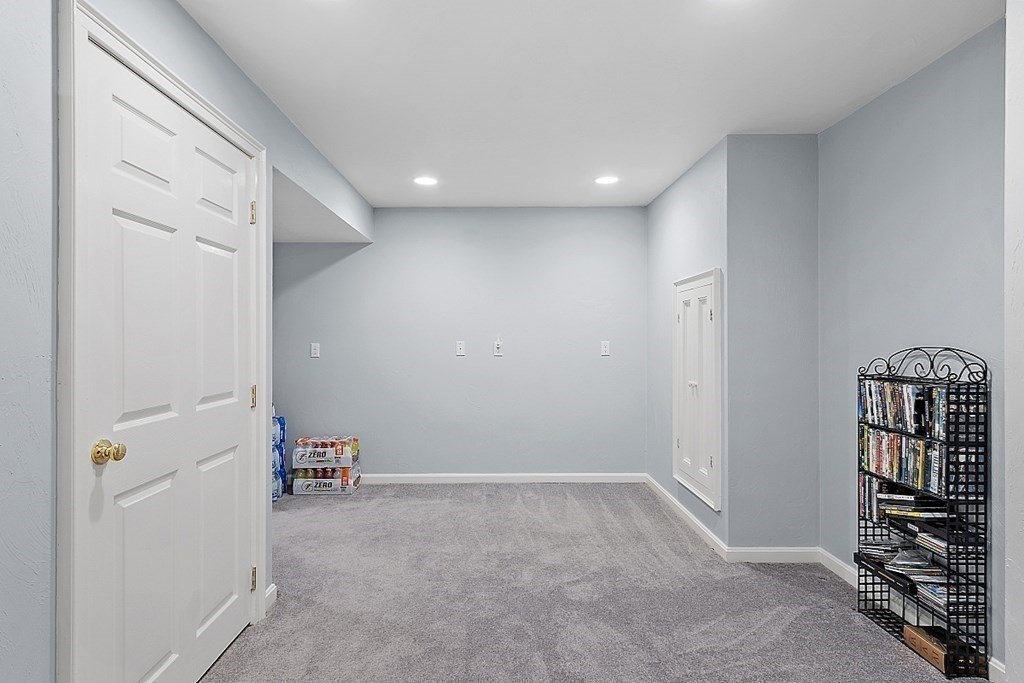 1 Green Leaf Road Bridgewater, MA 02324 - Photo 29 of 42 Gallery Image 29