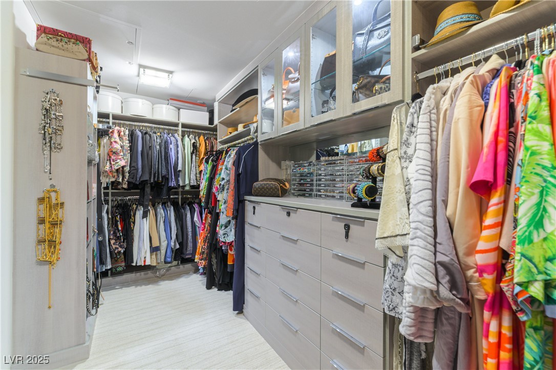 9101 Alta Drive, Unit 505 Las Vegas, NV 89145 - Photo 27 of 64 View of walk in closet