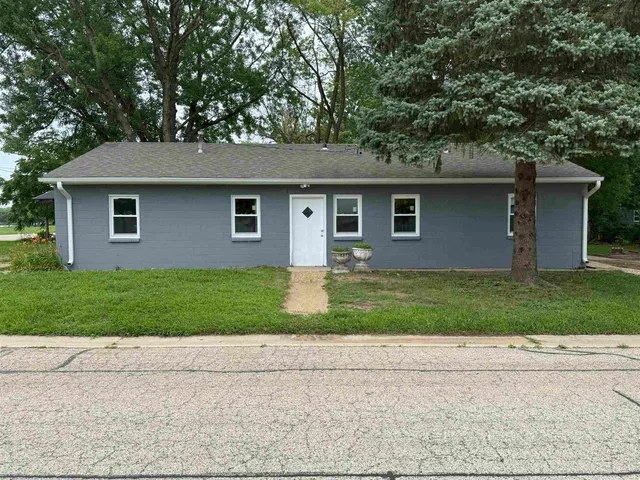 $150,000 | 1001 39th Avenue, Rockford, IL 61109