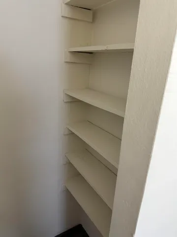 $150,000 | 1001 39th Avenue, Rockford, IL 61109