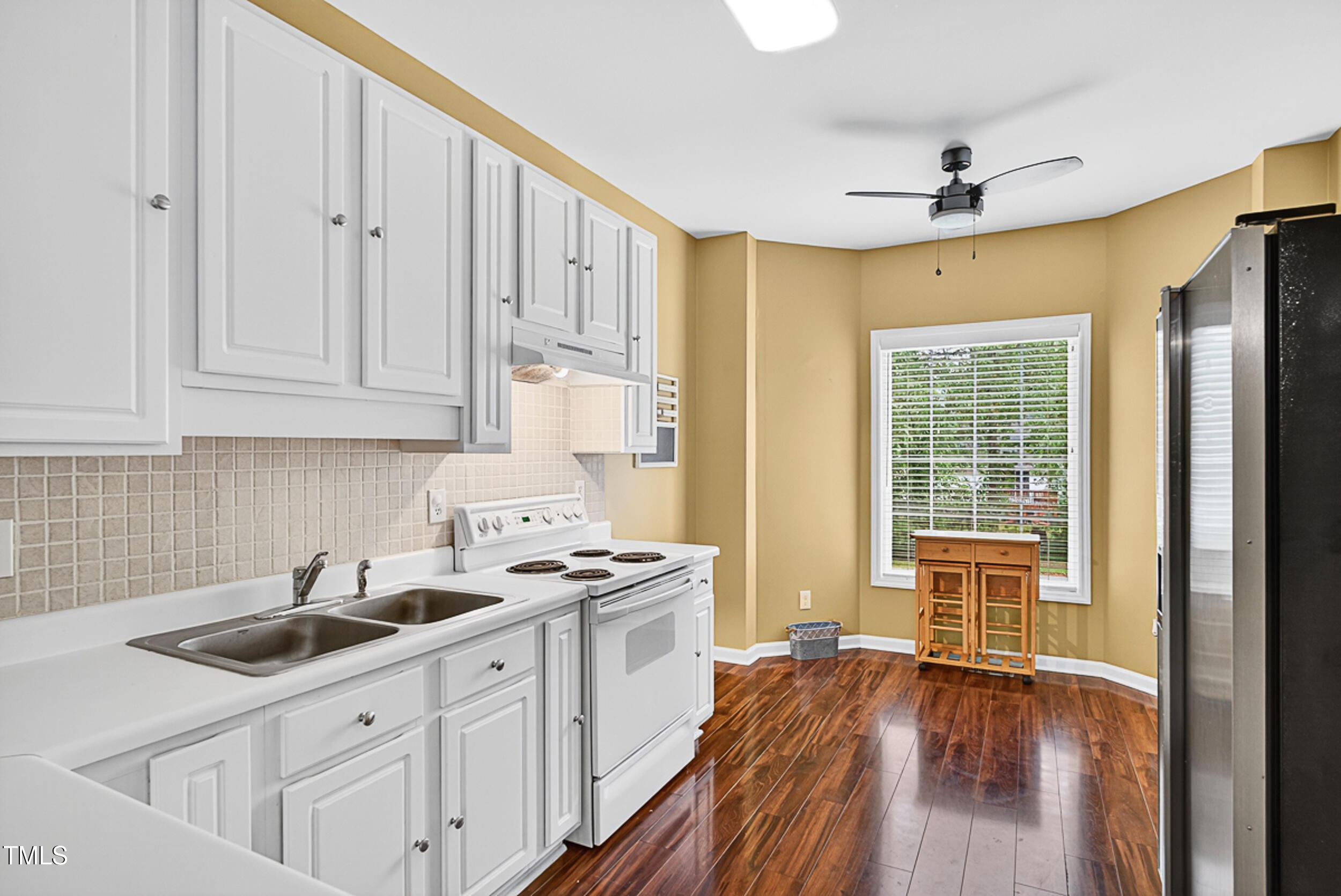 2527 Trout Stream Drive Raleigh, NC 27604 - Photo 14 of 28 15_024_dsc04330