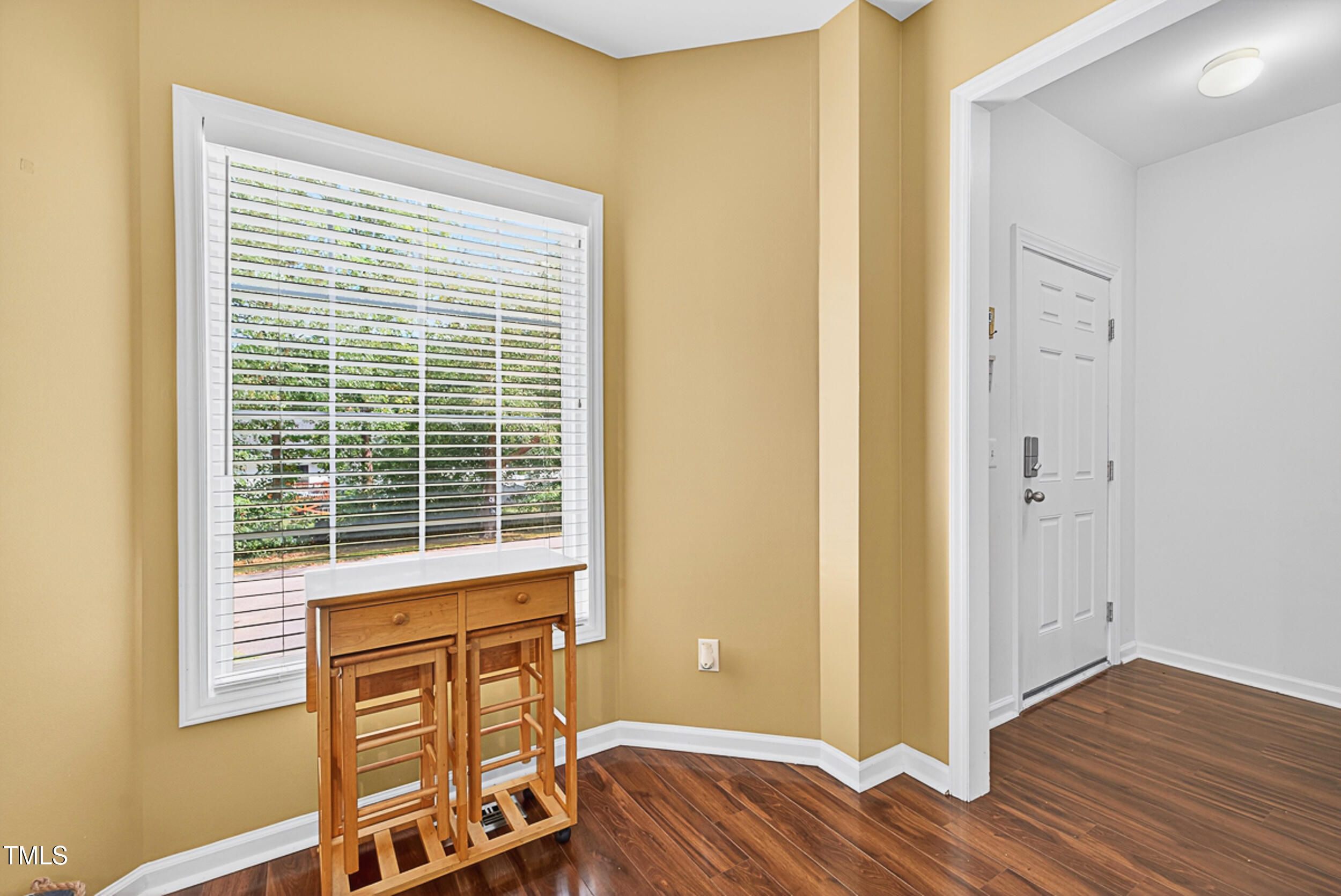 2527 Trout Stream Drive Raleigh, NC 27604 - Photo 3 of 28 3_006_dsc04240