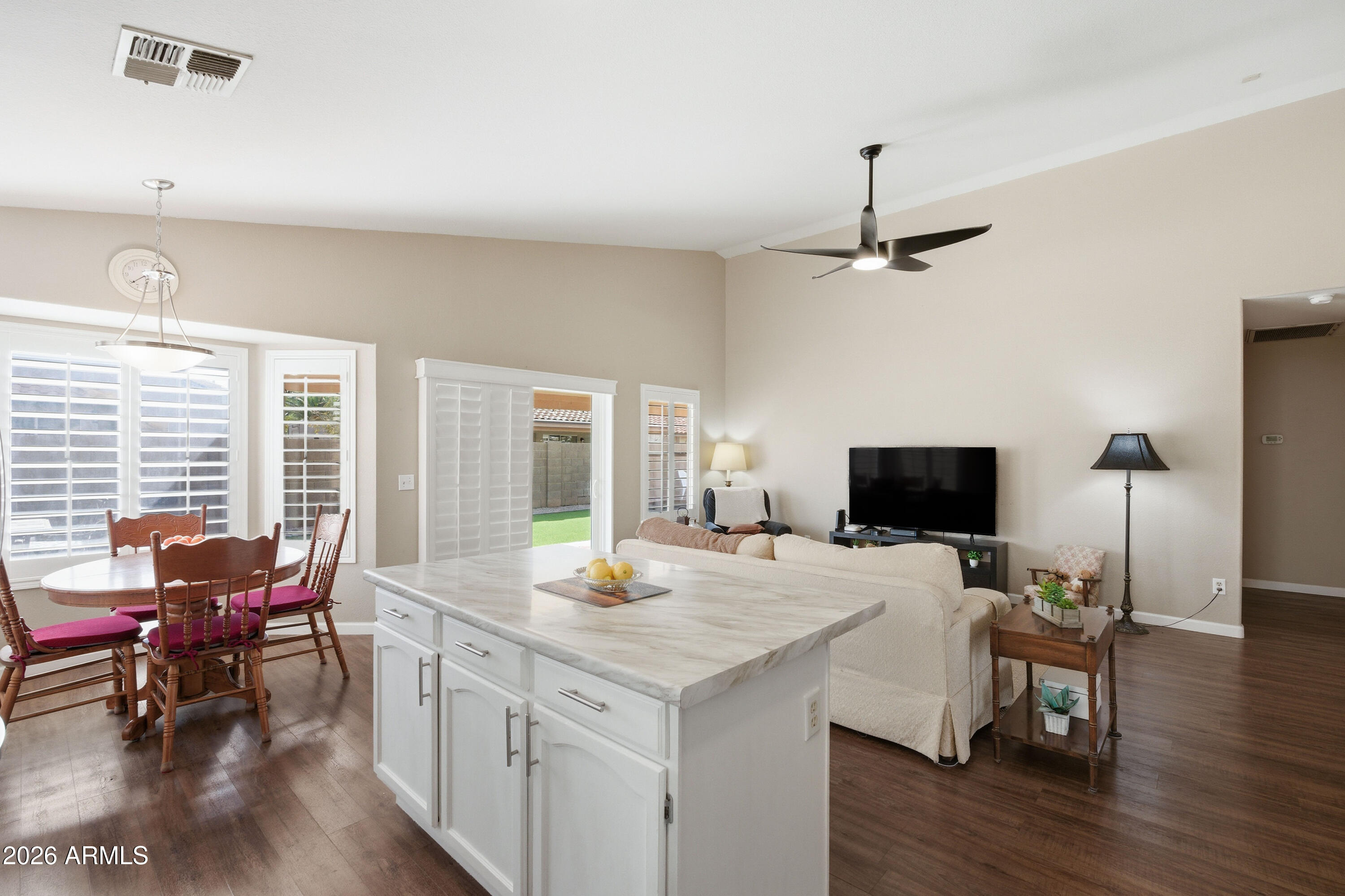 625 West Sagebrush Street Gilbert, AZ 85233 - Photo 20 of 52 3f