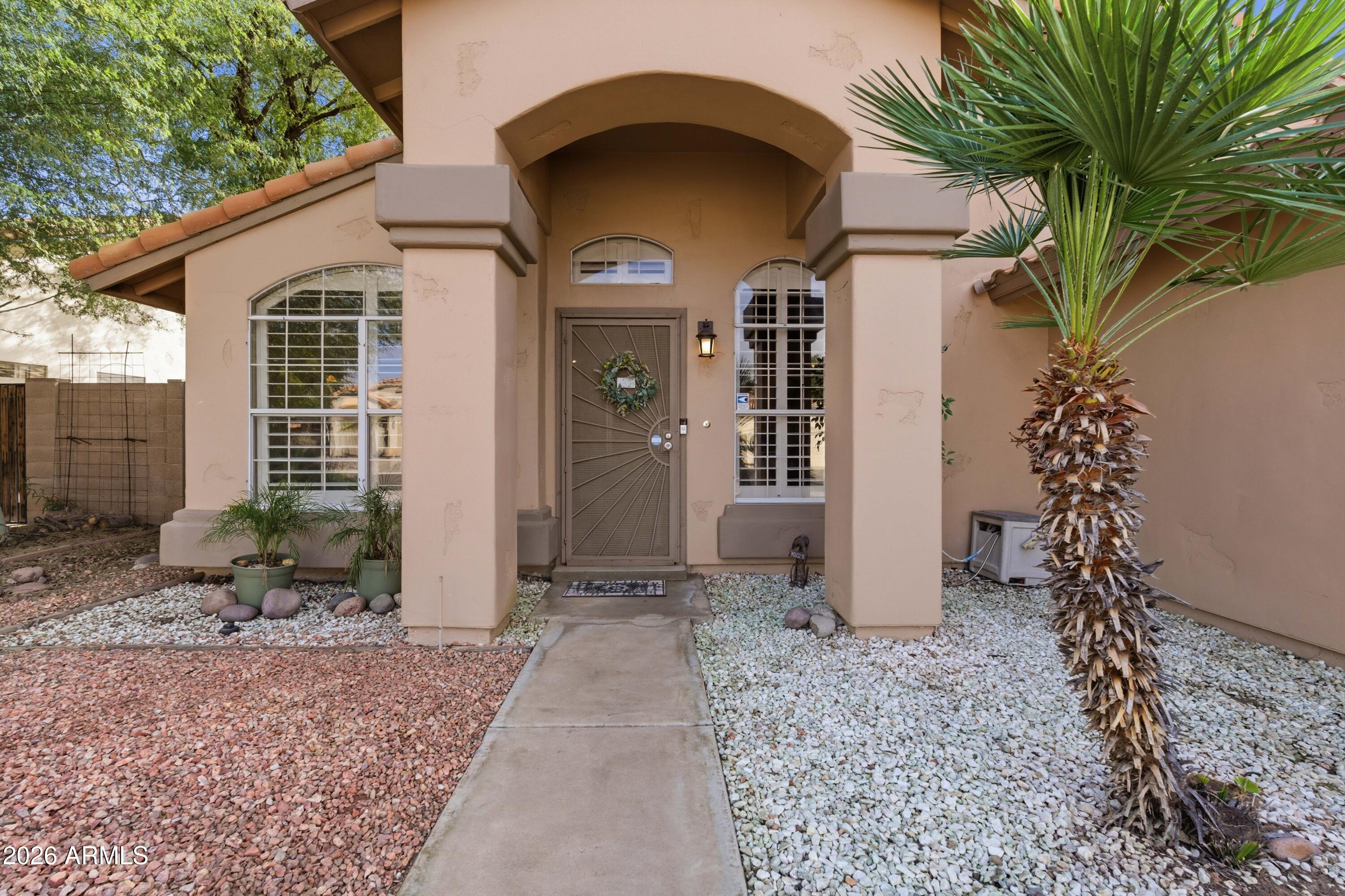 625 West Sagebrush Street Gilbert, AZ 85233 - Photo 9 of 52 1e