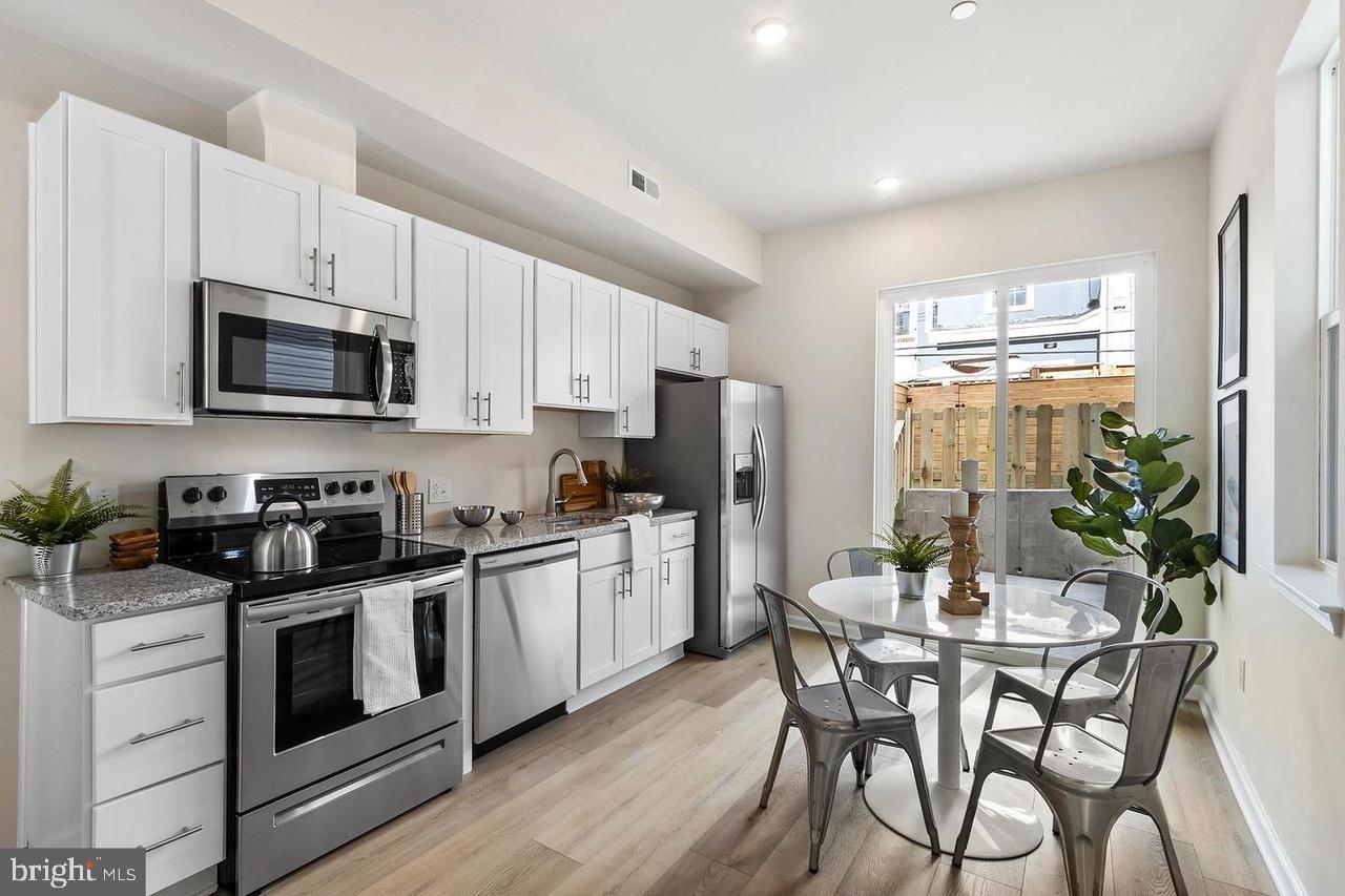 2641 Reed Street Philadelphia, PA 19146 - Photo 8 of 20