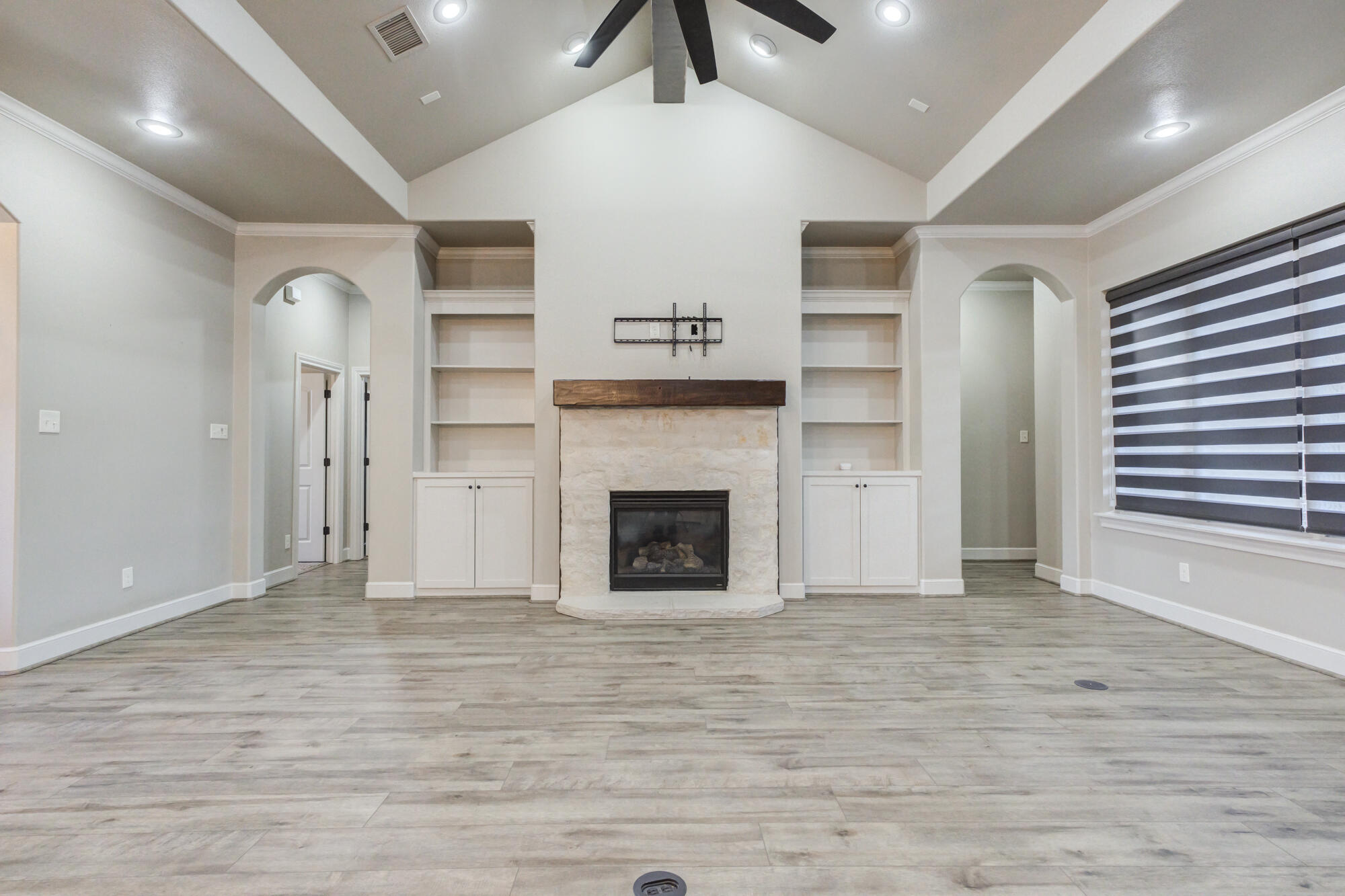 617 North 9th Street Wolfforth, TX 79382 - Photo 16 of 62 617-N-9th-St_Wolfforth-TX_8_Living-Room