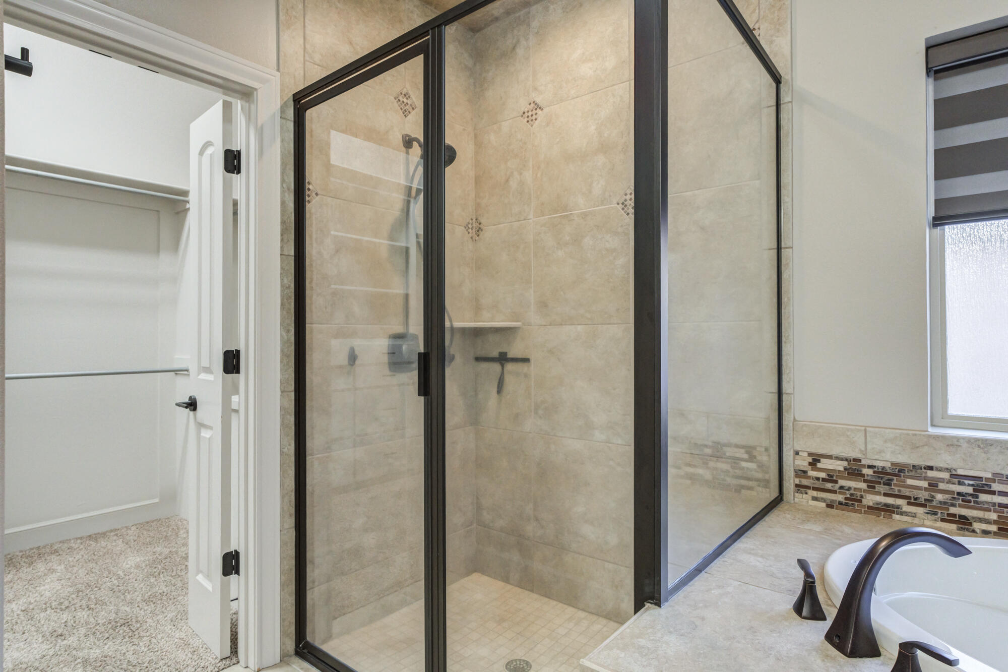 617 North 9th Street Wolfforth, TX 79382 - Photo 36 of 62 617-N-9th-St_Wolfforth-TX_36_Primary-Bat