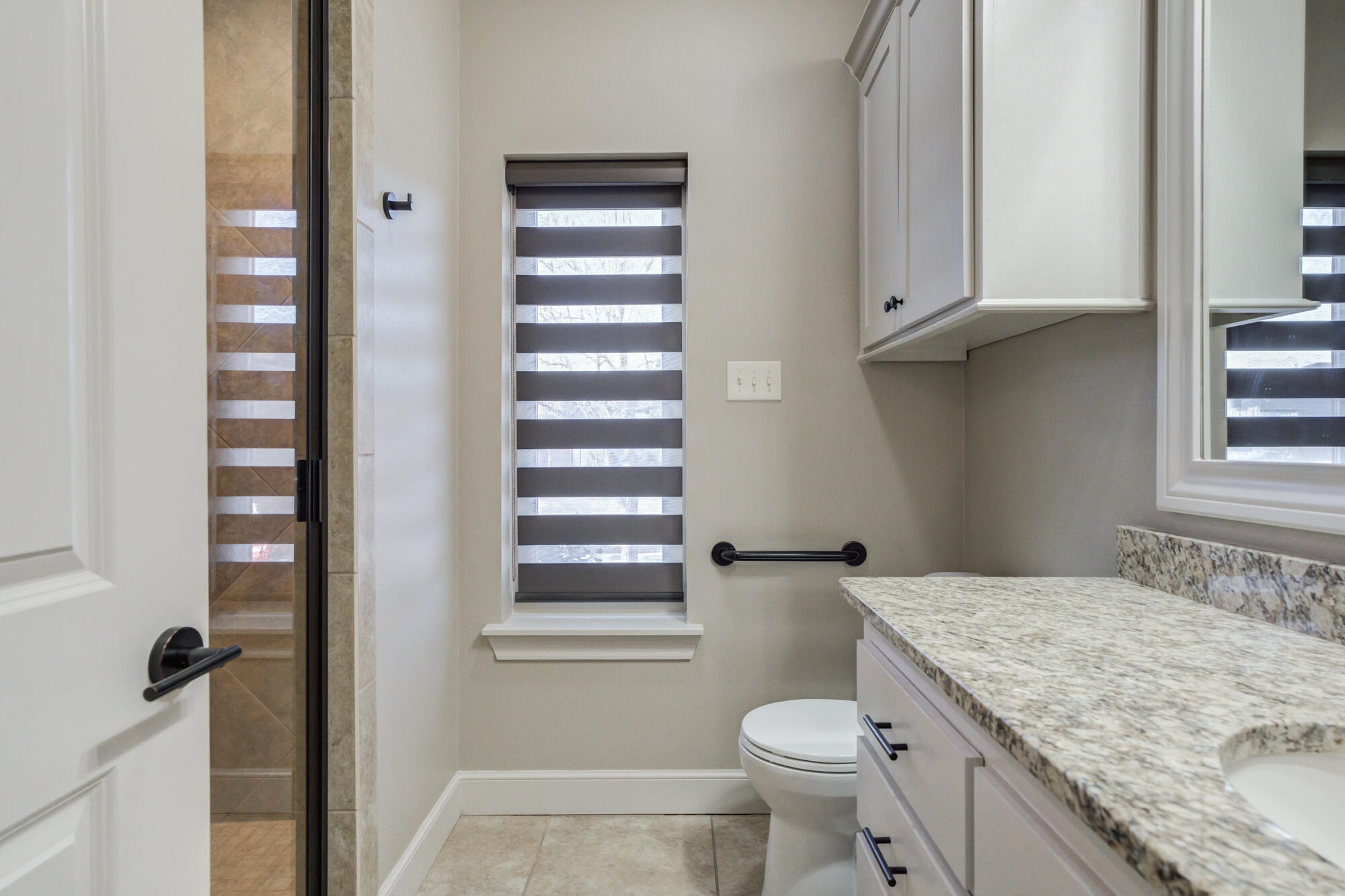 617 North 9th Street Wolfforth, TX 79382 - Photo 40 of 62 617-N-9th-St_Wolfforth-TX_22_Bathroom-2