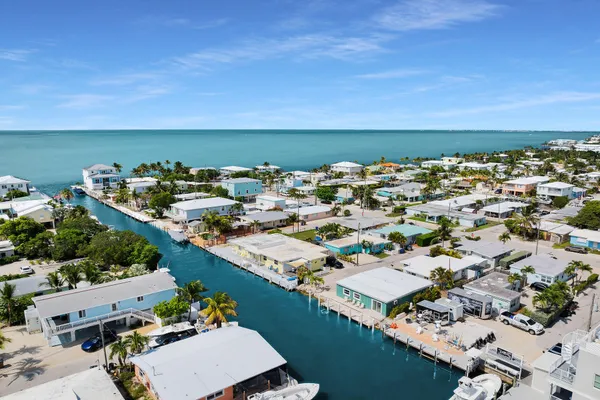 $999,000 | 11490 2nd Ave Ocean, Marathon, FL 33050