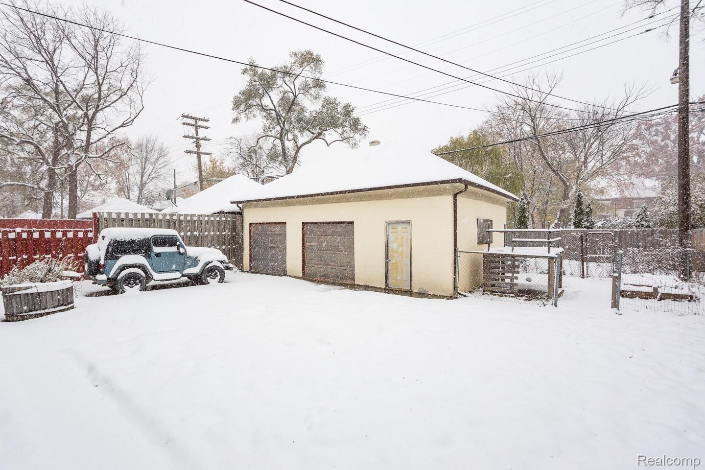 140 Atkinson Street Detroit, MI 48202 - Photo 50 of 52 140Atkinson-152.jpg