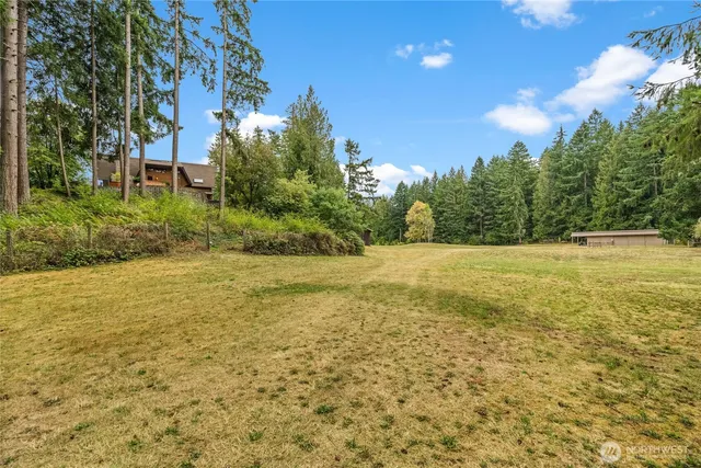 a view of steet corner