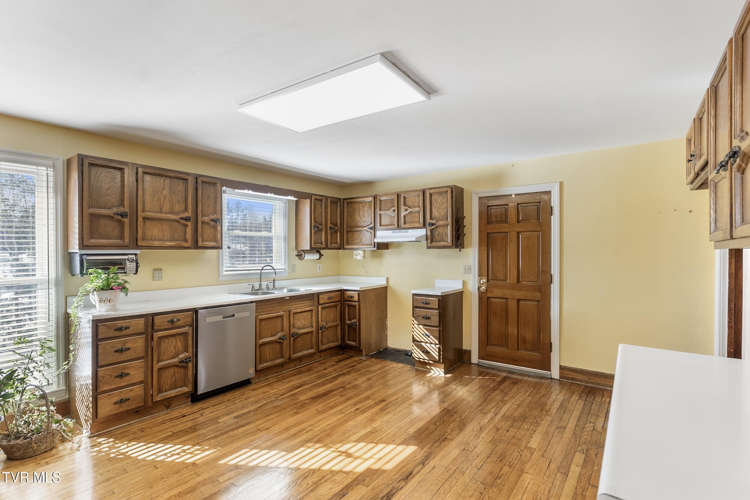 507 Birchfield Road Wise, VA 24293 - Photo 18 of 46 18_arw08017