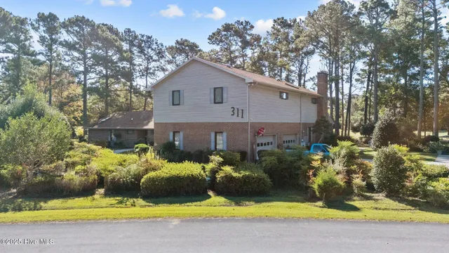 $649,000 | 311 Lord Granville Drive, Morehead City, NC 28557