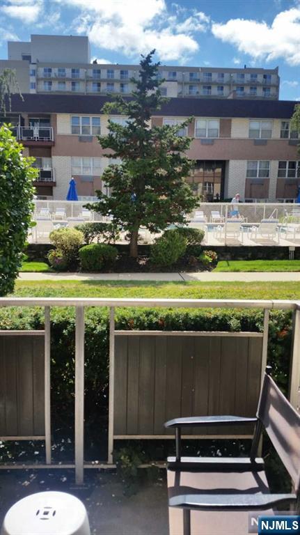 1111 River Road, Unit C8 Edgewater, NJ 07020 - Photo 13 of 15