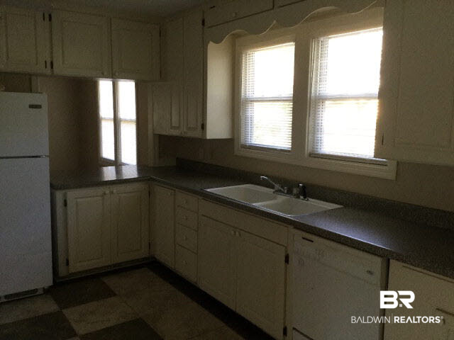 914 North Cedar Street Foley, AL 36535 - Photo 21 of 24