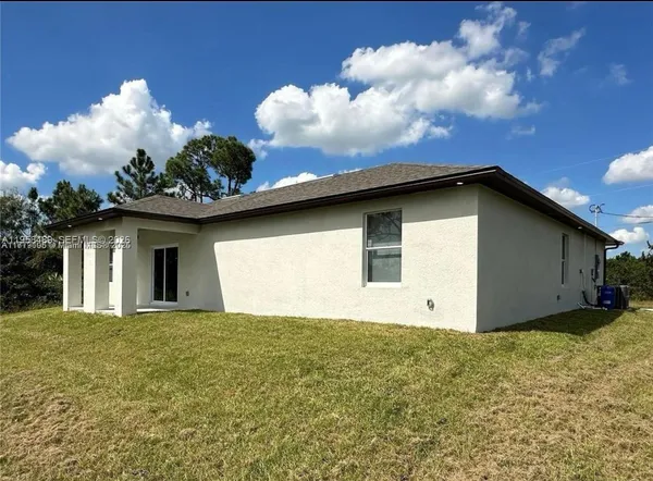 $2,250 | 868 Cervantes Street East, Lehigh Acres, FL 33974