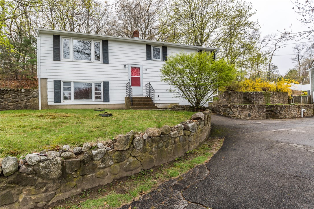 174 Blackrock Road Coventry, RI 02816 - Photo 2 of 21 Exerior front