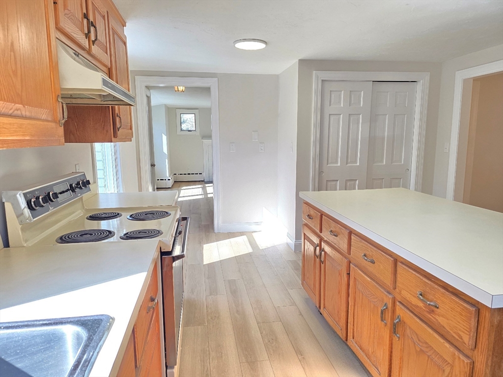 54 Tri Street Ashland, MA 01721 - Photo 9 of 33