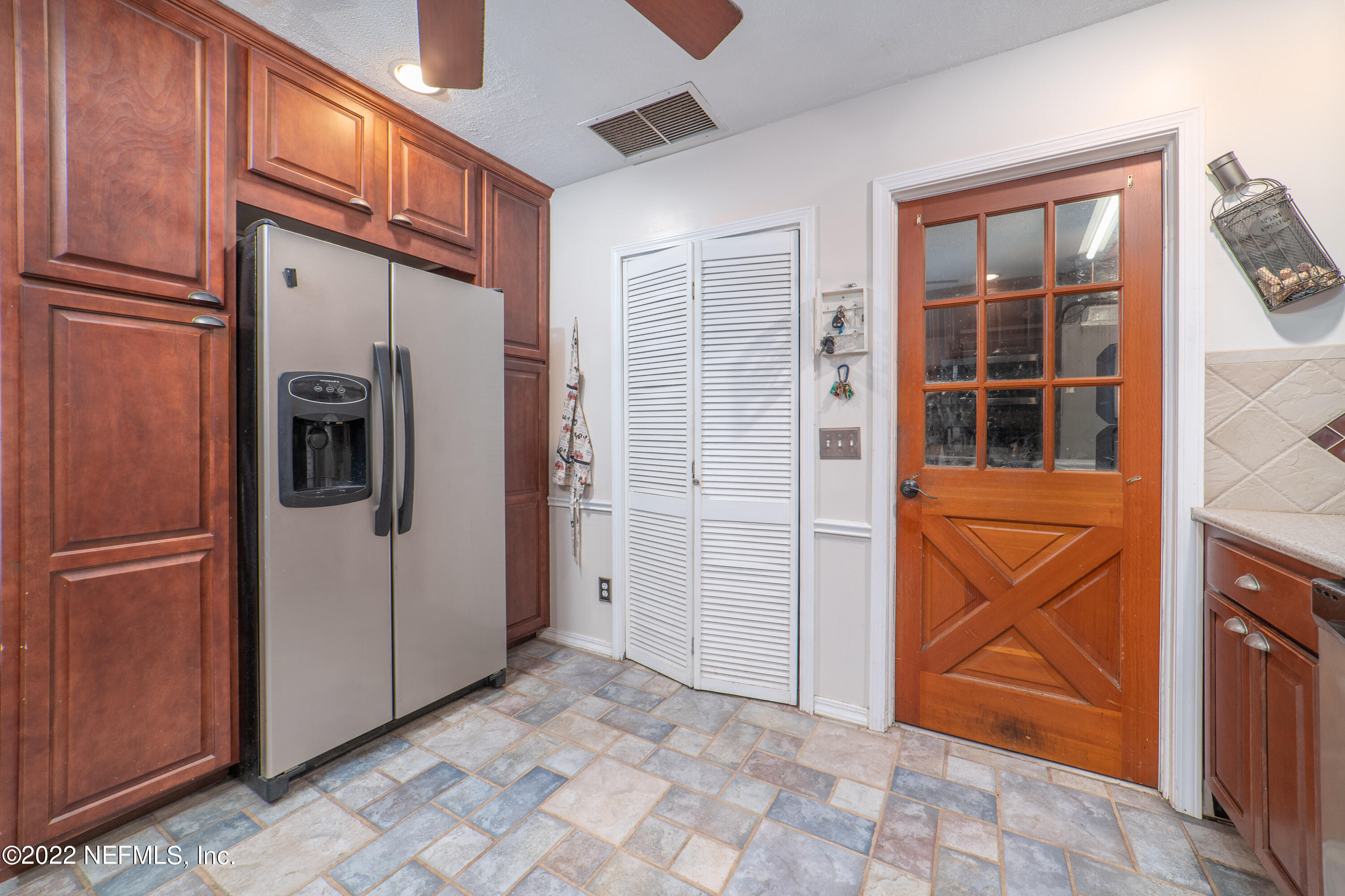 156 Foxridge Road Orange Park, FL 32065 - Photo 10 of 22 P1601947-Edit