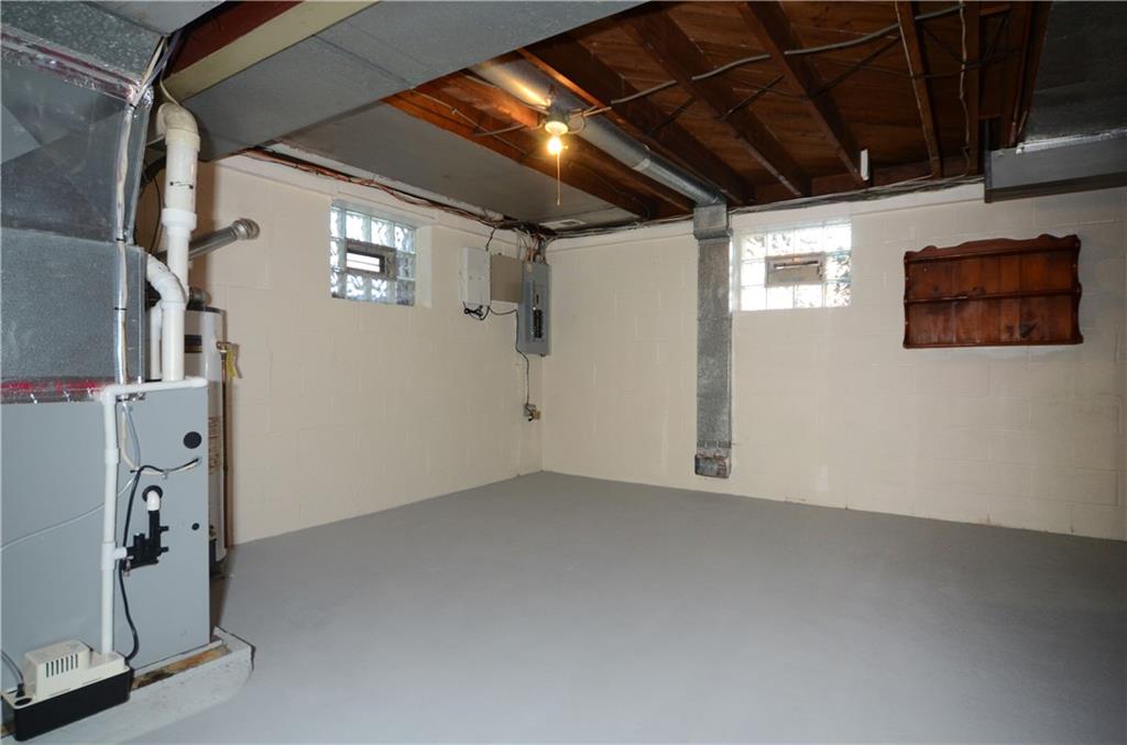 40 Brisk Avenue McKees Rocks, PA 15136 - Photo 22 of 25 Gallery Image 22