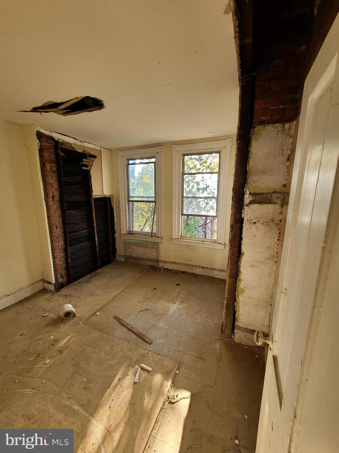 6336 Reedland Street Philadelphia, PA 19142 - Photo 14 of 16 Gallery Image 14
