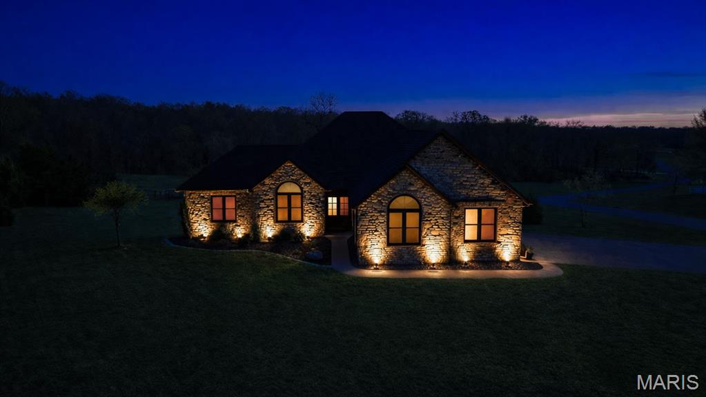 145 Saddlebrooke Ridge Jackson, MO 63755 - Photo 12 of 77