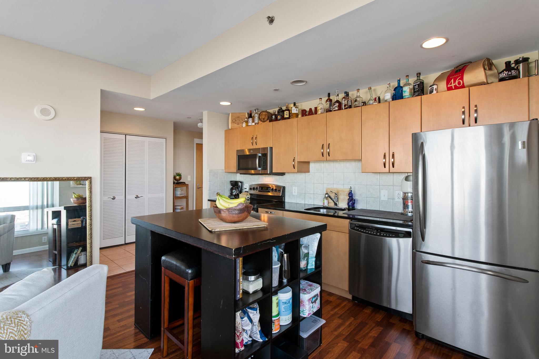 901 North Penn Street, Unit R806 Philadelphia, PA 19123 - Photo 11 of 23 Gallery Image 11
