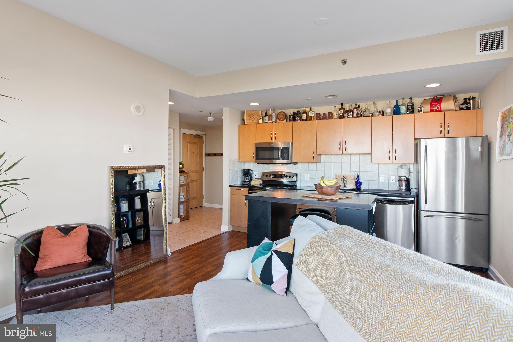901 North Penn Street, Unit R806 Philadelphia, PA 19123 - Photo 13 of 23 Gallery Image 13