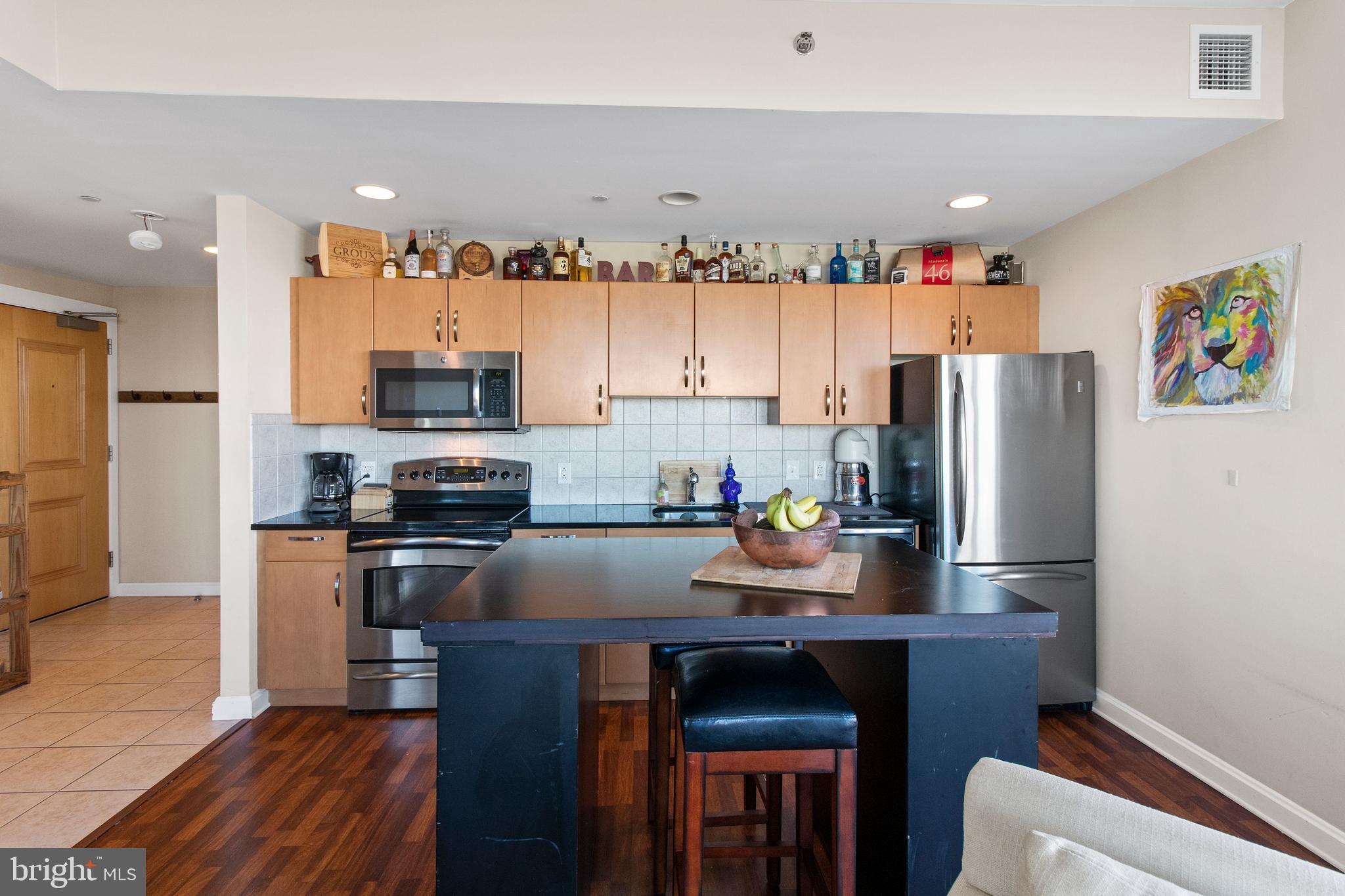 901 North Penn Street, Unit R806 Philadelphia, PA 19123 - Photo 10 of 23 Gallery Image 10