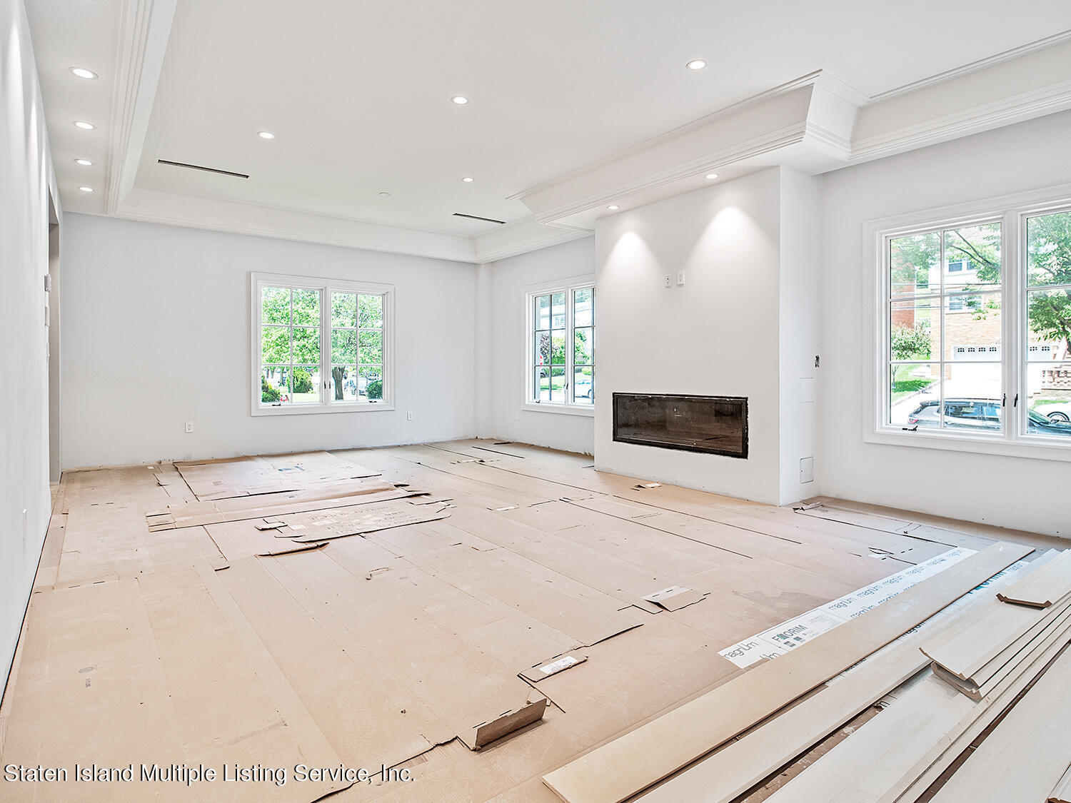 636 West Fingerboard Road Staten Island, NY 10305 - Photo 17 of 45 P1477497