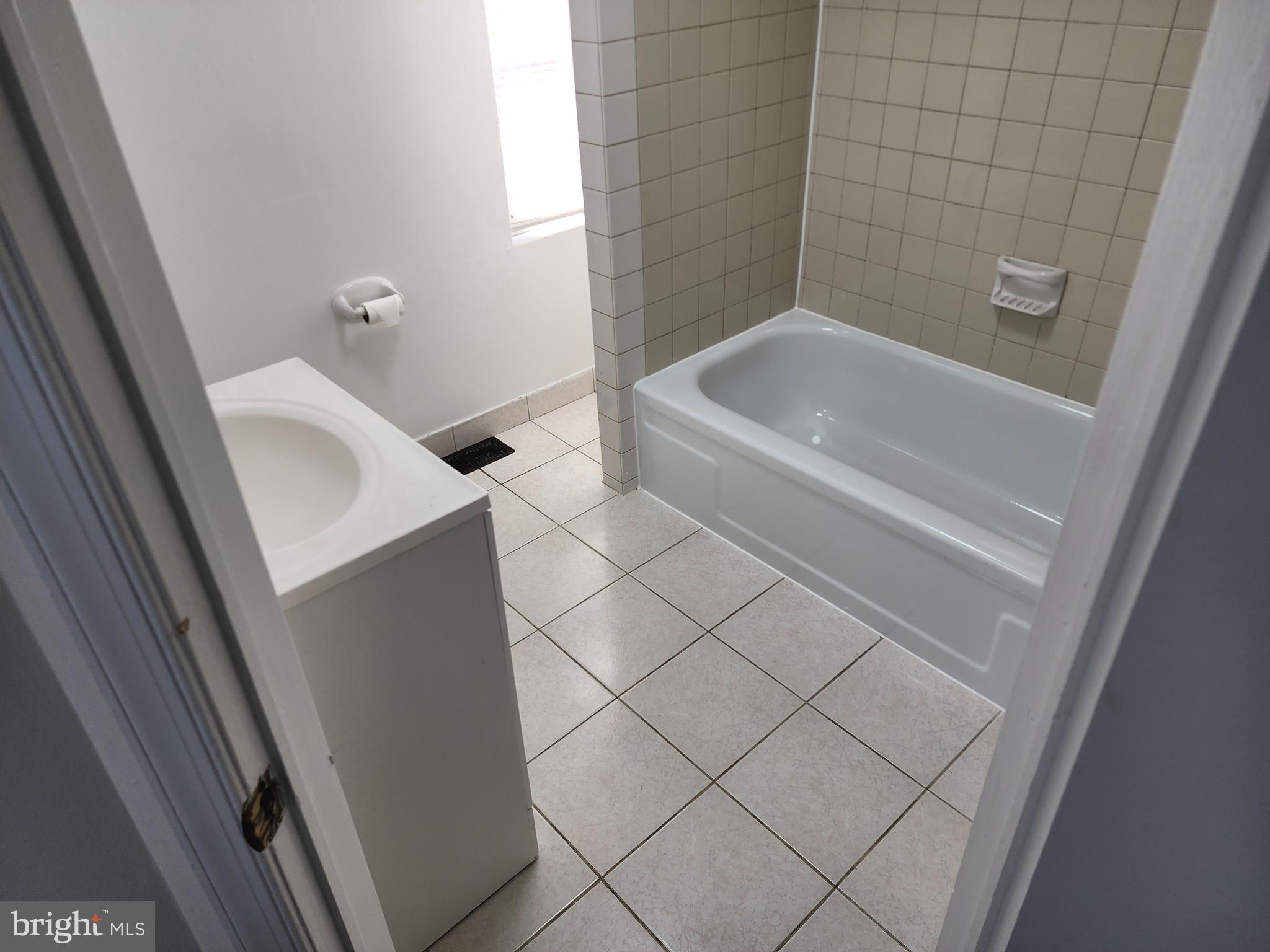304 North 64th Street Philadelphia, PA 19139 - Photo 23 of 36
