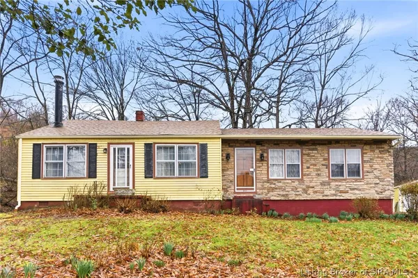 $195,000 | 128 Powder House Lane, New Albany, IN 47150