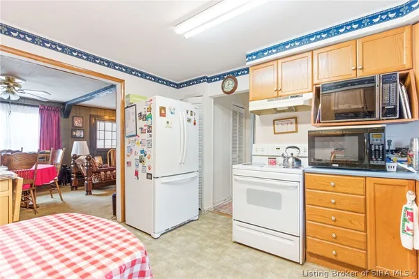 $195,000 | 128 Powder House Lane, New Albany, IN 47150