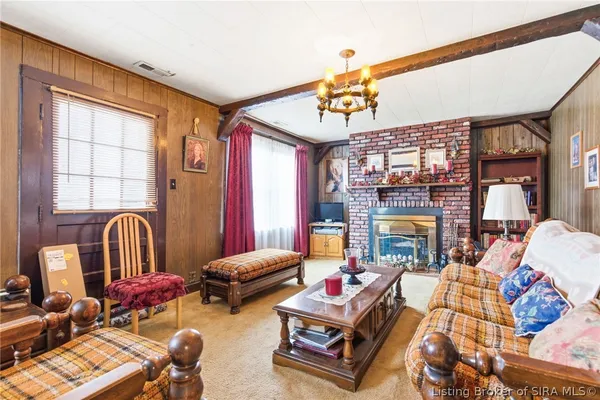 $195,000 | 128 Powder House Lane, New Albany, IN 47150