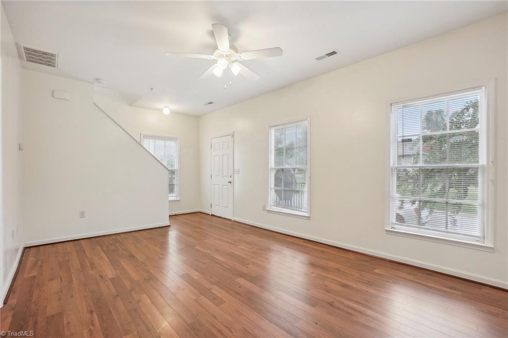 17 Willowside Circle Greensboro, NC 27401 - Photo 5 of 18