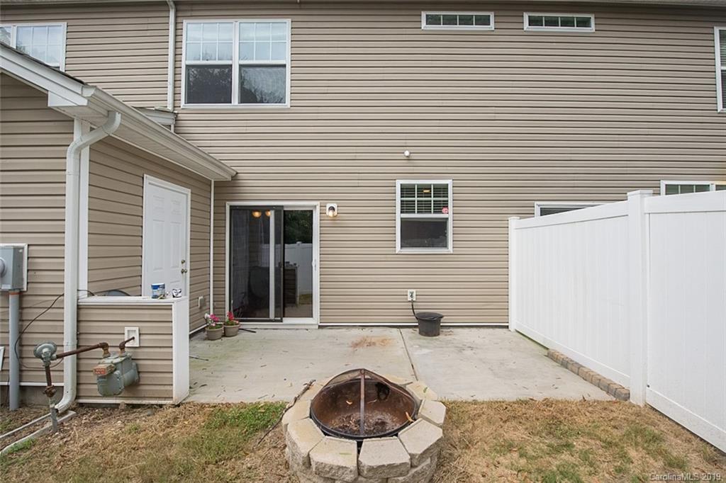 234 River Clay Road Fort Mill, SC 29708 - Photo 4 of 15 a backyard of a house with barbeque oven