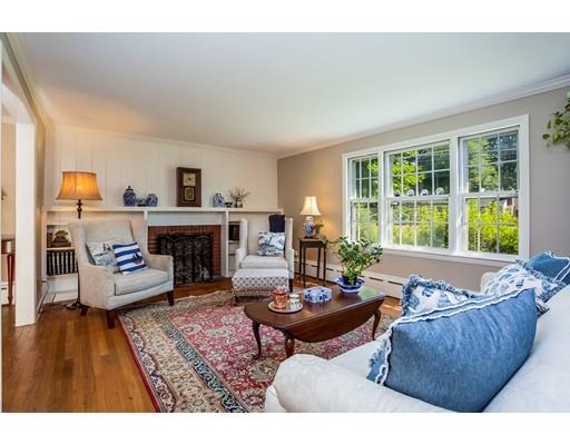 164 Burbank Road Longmeadow, MA 01106 - Photo 3 of 26 Gallery Image 3