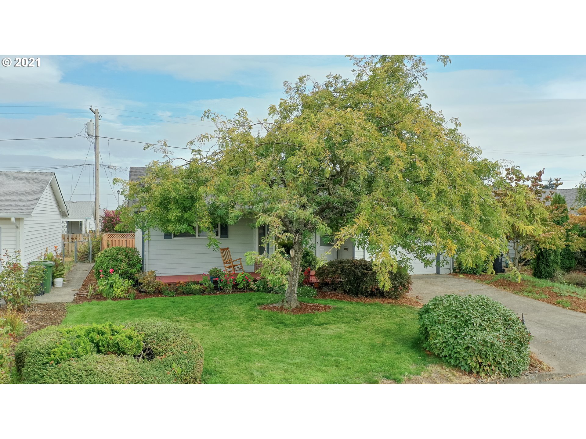 1790 Thompson Road Woodburn, OR 97071 - Photo 2 of 27 Gallery Image 2