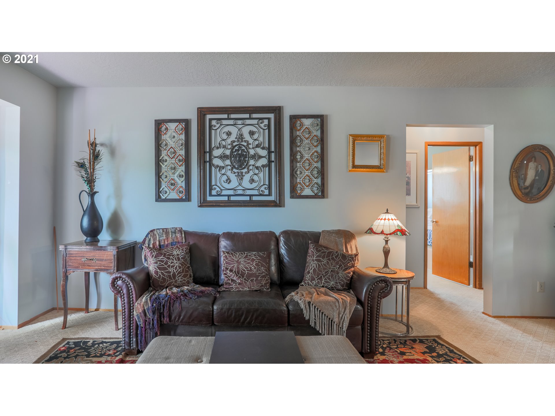 1790 Thompson Road Woodburn, OR 97071 - Photo 6 of 27 Gallery Image 6