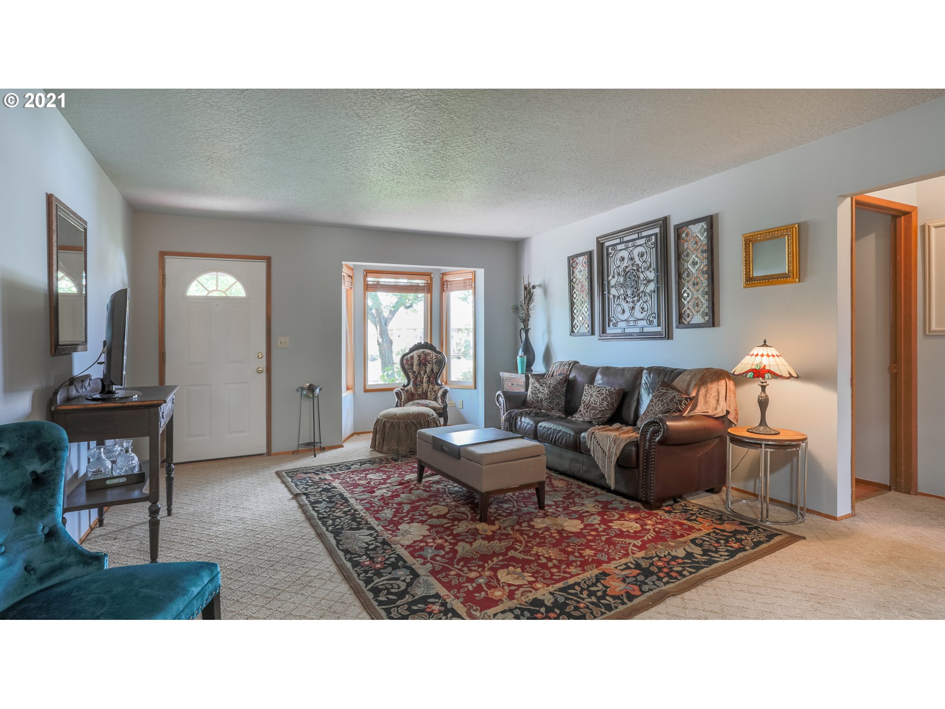 1790 Thompson Road Woodburn, OR 97071 - Photo 7 of 27 Gallery Image 7