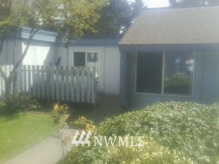 4308 Northeast Sunset Boulevard, Unit C7 Renton, WA 98059 - Photo 2 of 14 Gallery Image 2