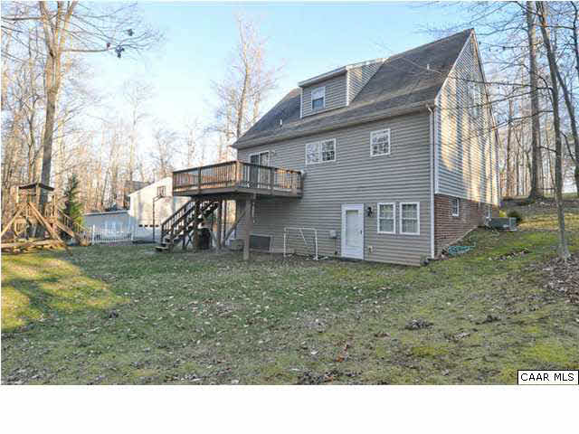 8 Woodridge Road Palmyra, VA 22963 - Photo 3 of 27 rear of home