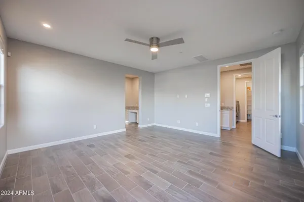 $3,175 | 10046 East Bell Road, Scottsdale, AZ 85260