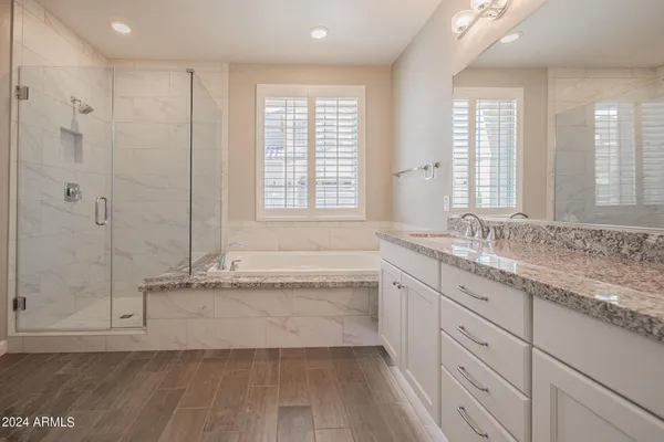 $3,175 | 10046 East Bell Road, Scottsdale, AZ 85260