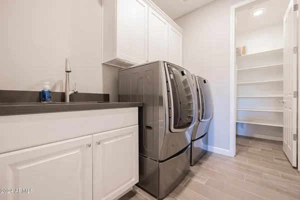 $3,175 | 10046 East Bell Road, Scottsdale, AZ 85260