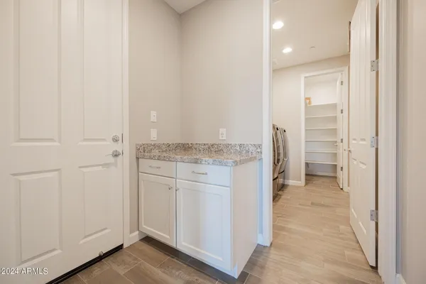 $3,175 | 10046 East Bell Road, Scottsdale, AZ 85260