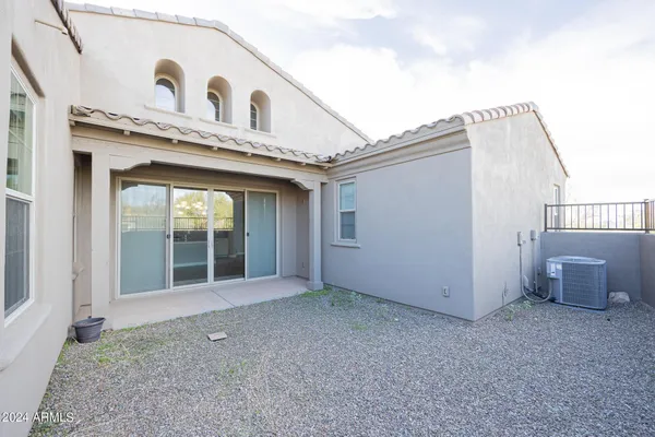 $3,175 | 10046 East Bell Road, Scottsdale, AZ 85260