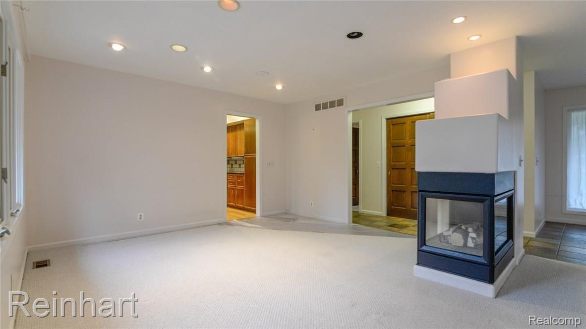 3039 Timberview Road Saline, MI 48176 - Photo 18 of 65 21299830_5.jpg