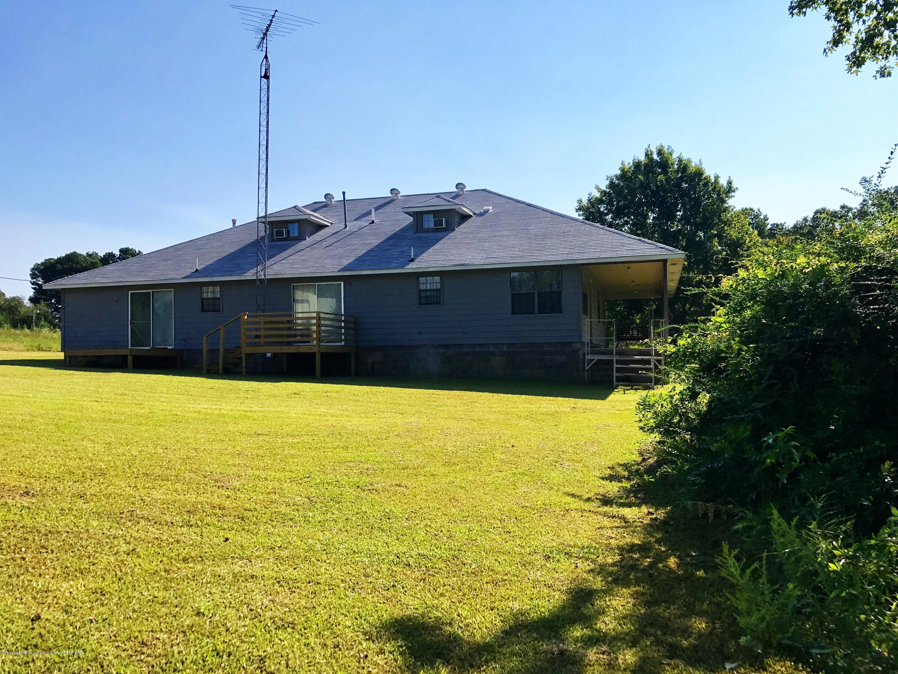 58 Ford Road Batesville, MS 38606 - Photo 11 of 58 IMG_7540