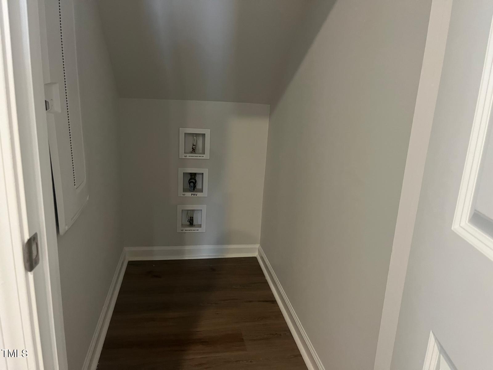 276 Chesapeake Commons Street Garner, NC 27529 - Photo 18 of 29 IMG-20250610-WA0018